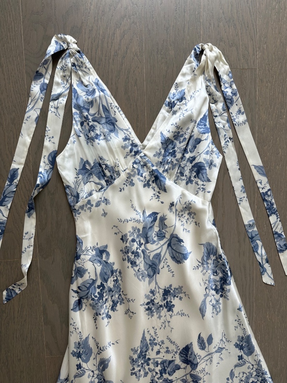Reformation Pernille Blue White Floral Lupine Silk Maxi Dress Tie w/ Tags MEDIUM - Picture 4 of 9